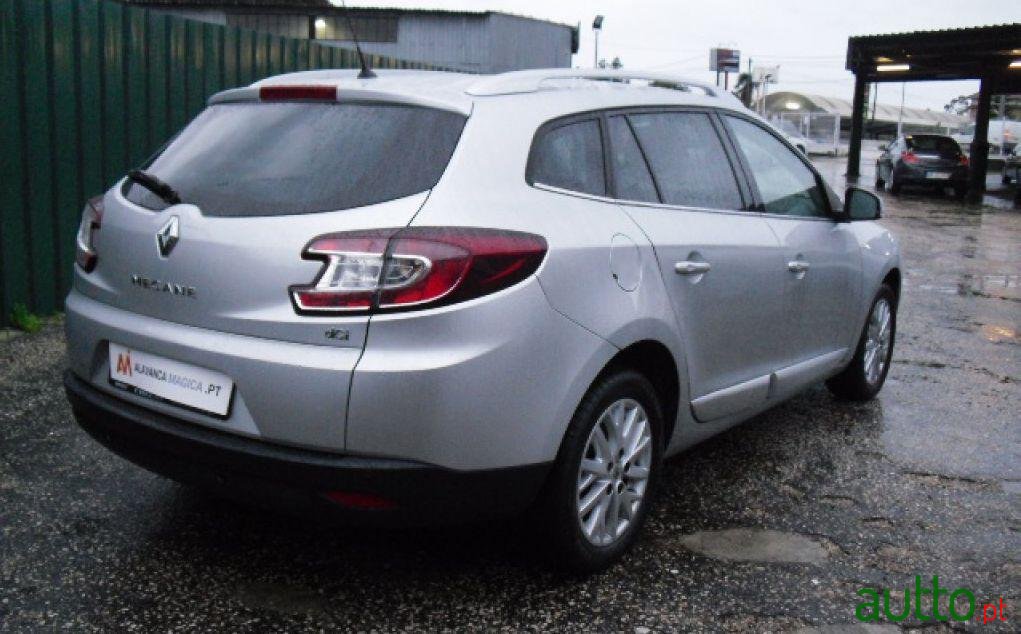 2012' Renault 1.5 dCi Luxe CO2 Champion photo #2