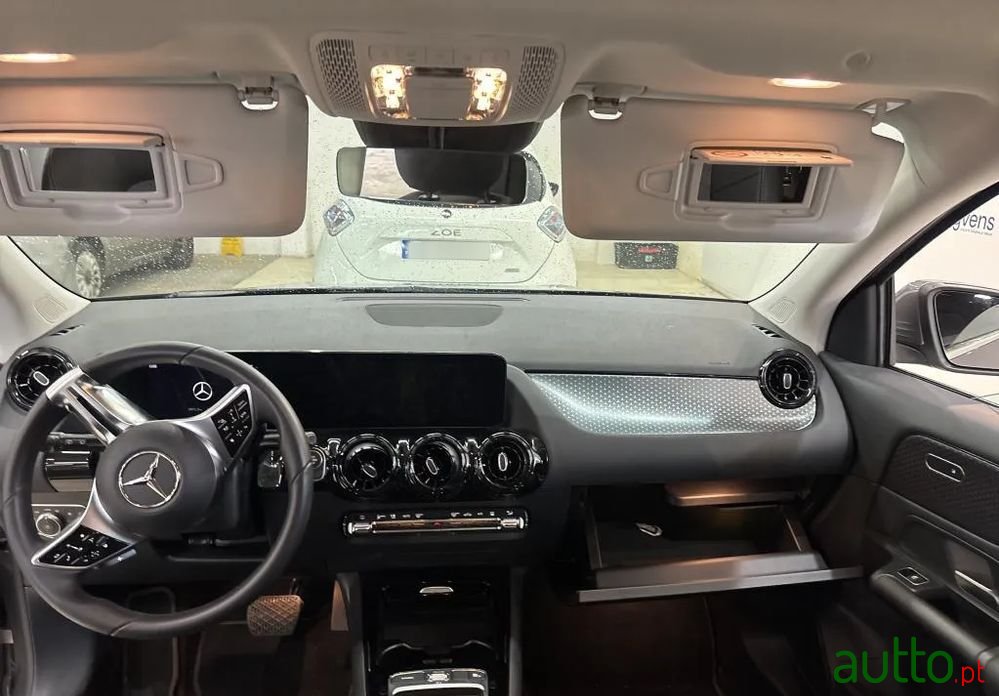 2024' Mercedes-Benz Classe Gla E photo #6