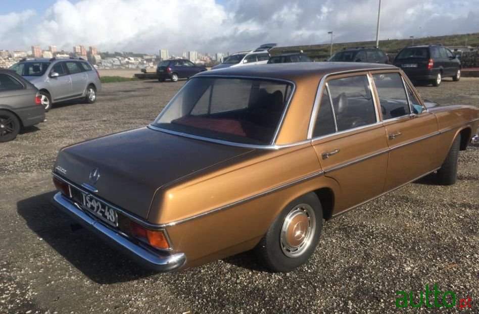 1968' Mercedes-Benz 220 photo #1