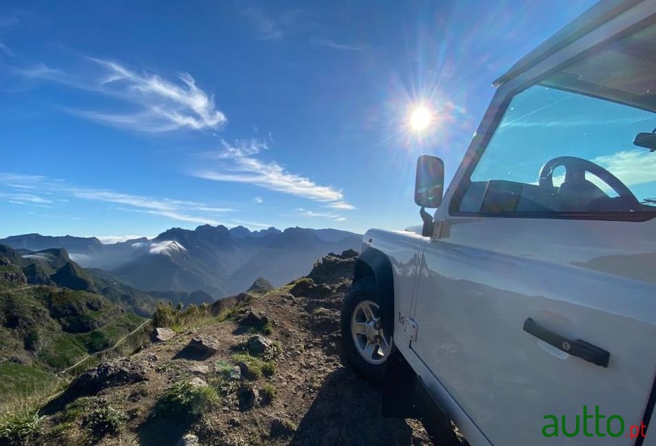 1998' Land Rover Defender photo #6