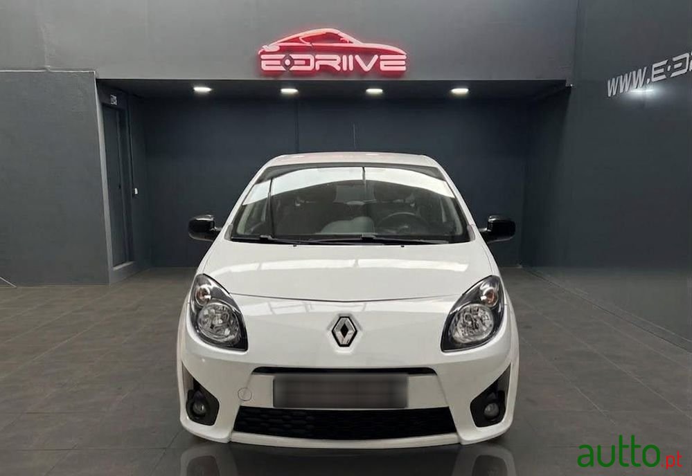 2011' Renault Twingo photo #5
