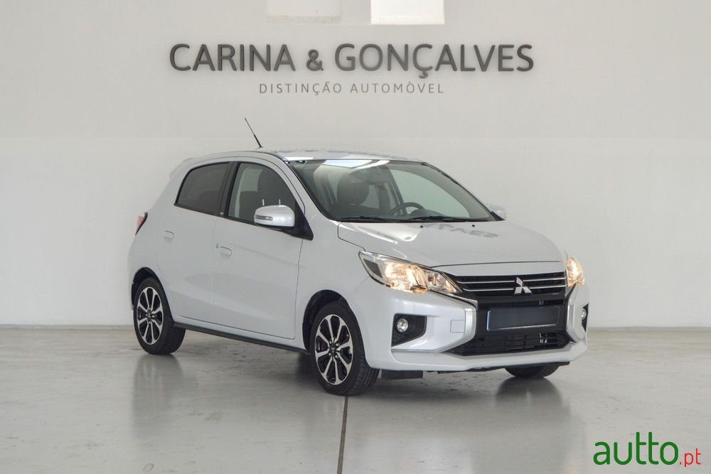 2023' Mitsubishi Space Star photo #3