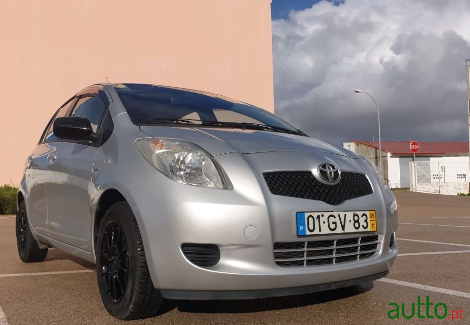 2008' Toyota Yaris photo #1
