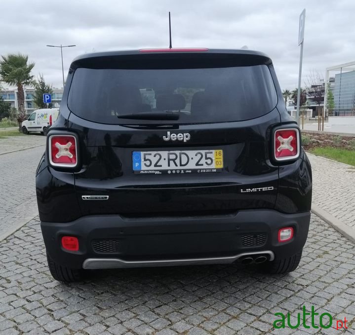 2016' Jeep Renegade photo #3