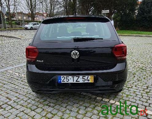 2017' Volkswagen Polo photo #3