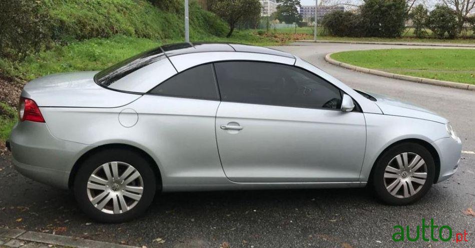 2006' Volkswagen Eos photo #3