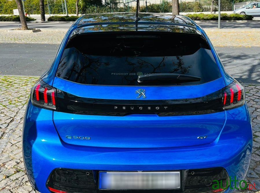 2021' Peugeot e-208 Ver-Gt photo #6