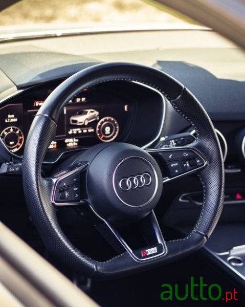 2015' Audi TT S--Line photo #5