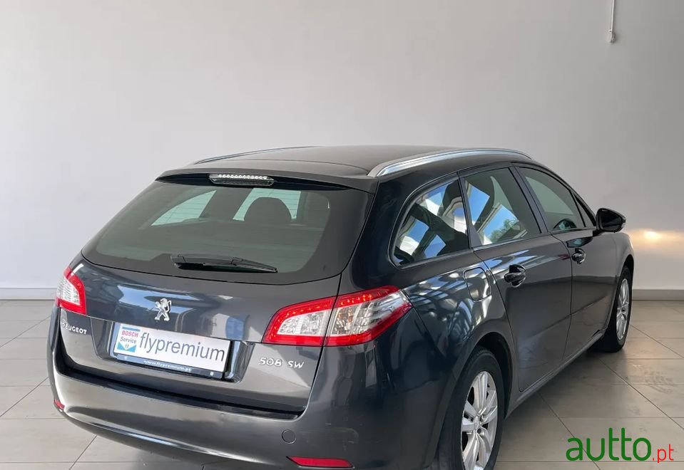 2011' Peugeot 508 Sw photo #4