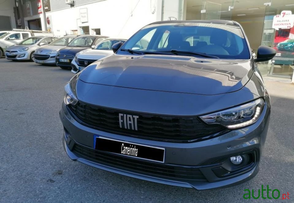 2021' Fiat Tipo Station Wagon photo #1
