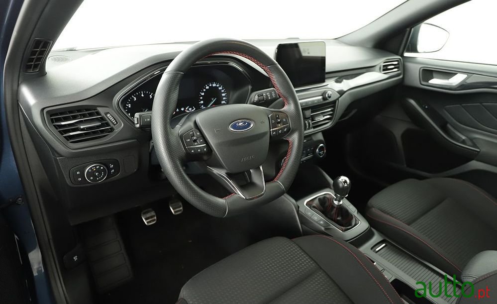 2021' Ford Focus photo #5