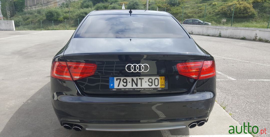 2013' Audi S8 photo #3
