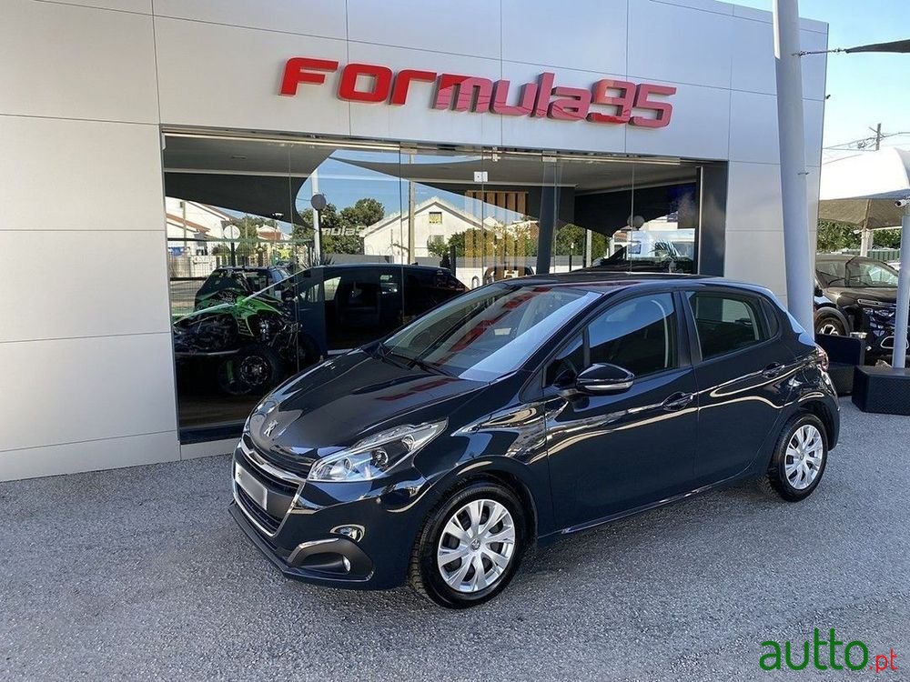 2019' Peugeot 208 photo #1