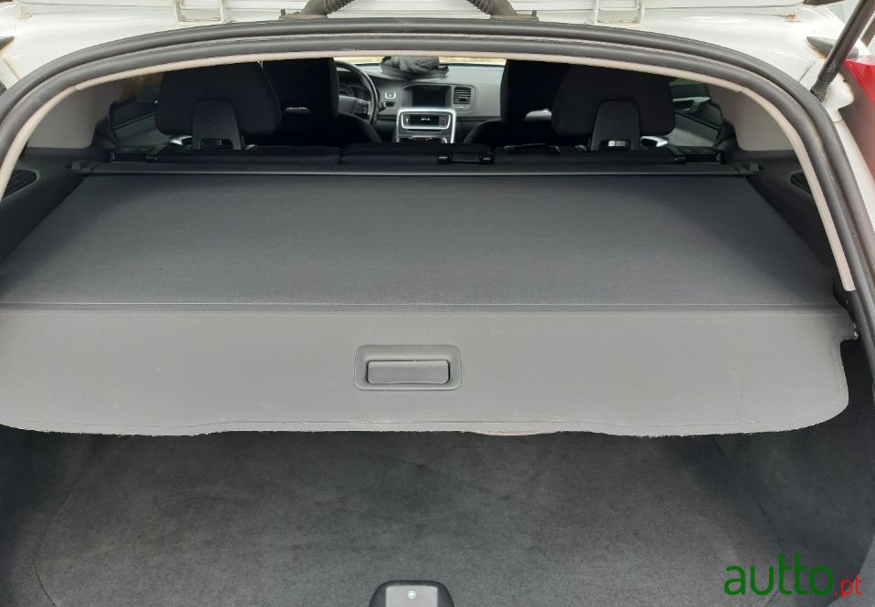 2014' Volvo V60 photo #2