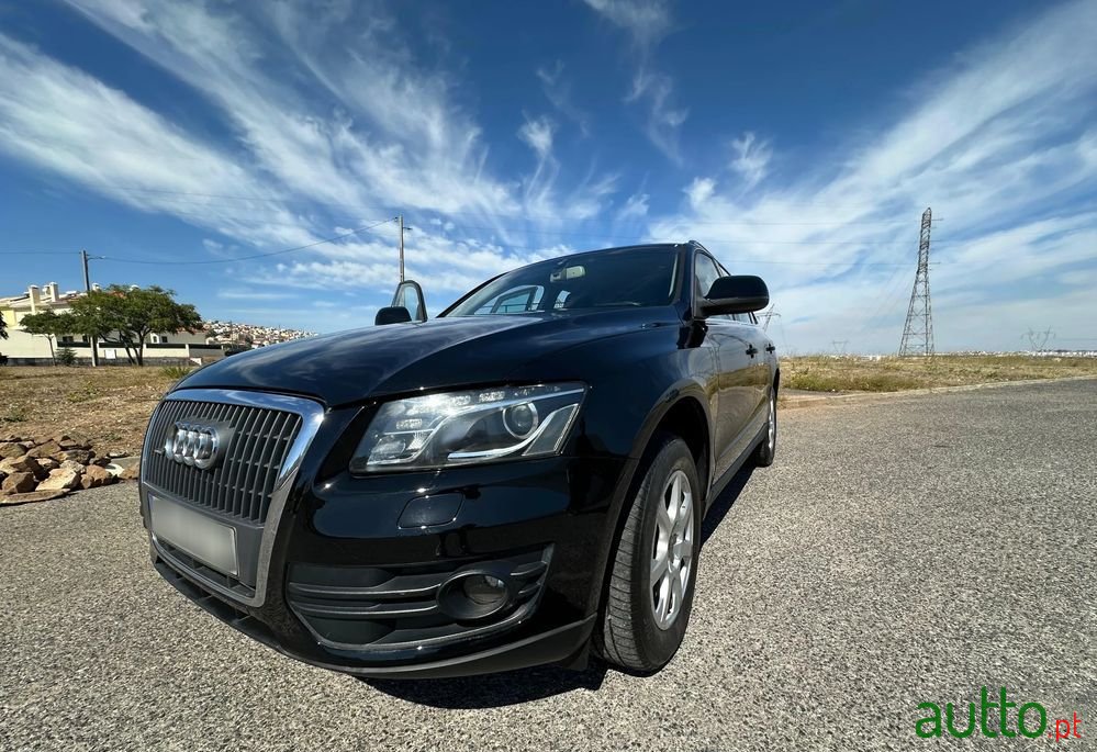 2011' Audi Q5 2.0 Tdi photo #1