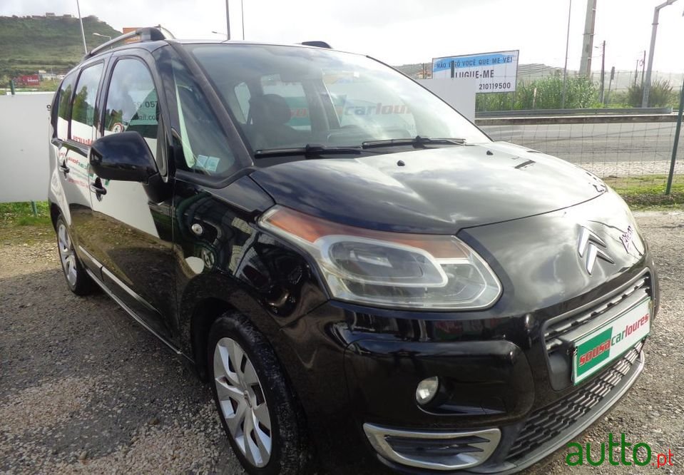 2009' Citroen C3-Picasso photo #3