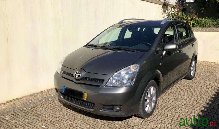 2006' Toyota Verso photo #3