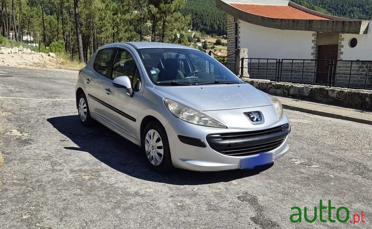 2006' Peugeot 207 photo #1