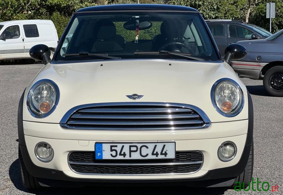 2007' MINI Cooper photo #2