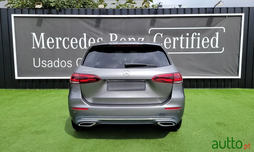 2019' Mercedes-Benz B 180 photo #6