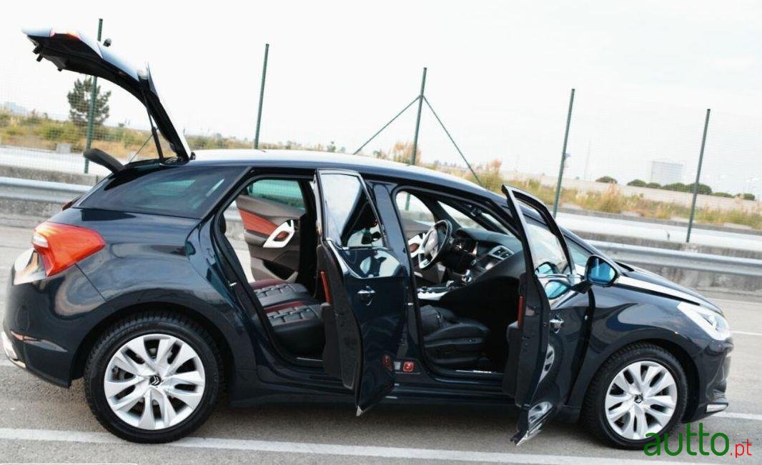 2013' Citroen DS5 2.0 E-Hdi Hybrid4 Sportchic photo #1