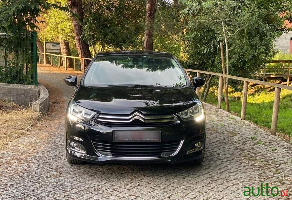 2018' Citroen C4 photo #5