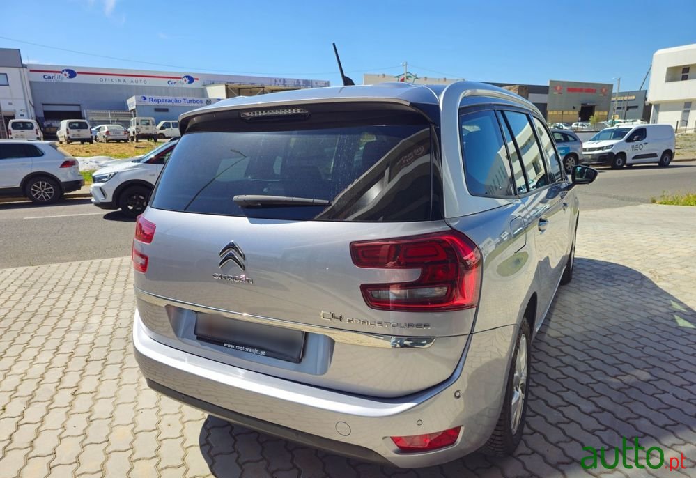 2019' Citroen C4 SpaceTourer photo #5