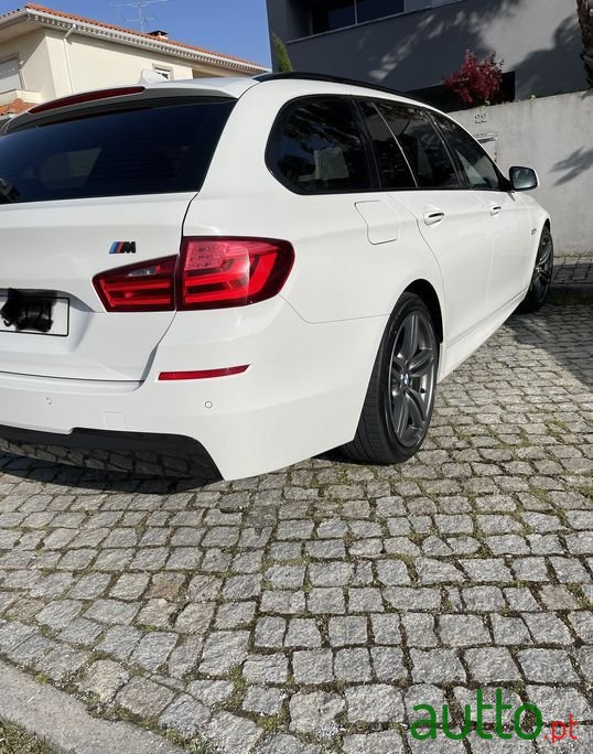 2010' BMW 520 photo #1