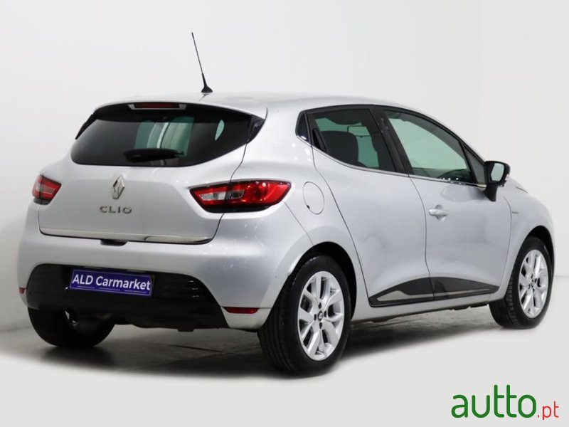 2019' Renault Clio photo #2