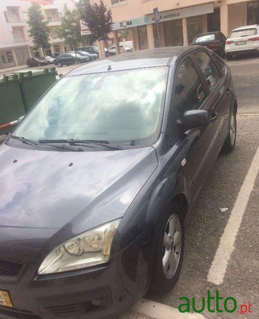 2006' Ford Focus photo #2