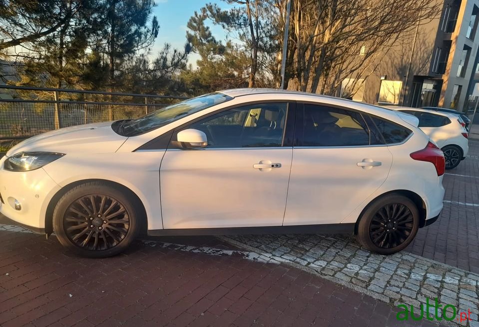 2013' Ford Focus photo #3