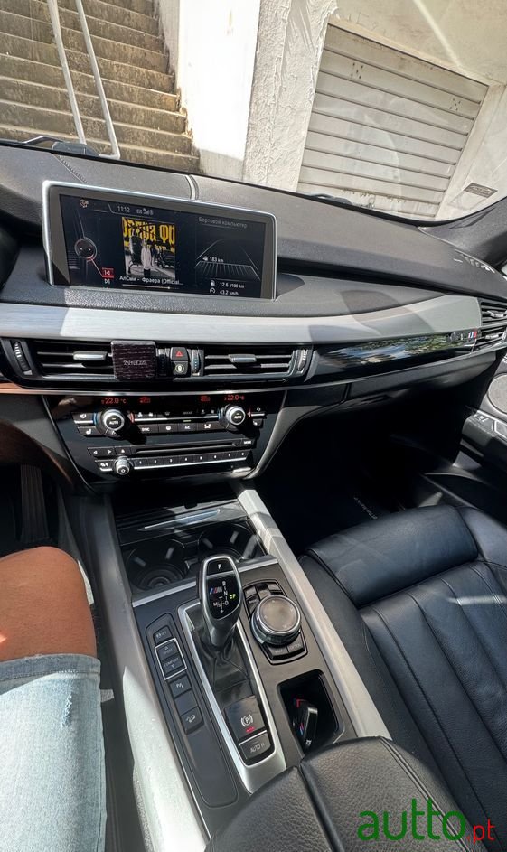 2014' BMW Série X M50D Sport-Aut. photo #4