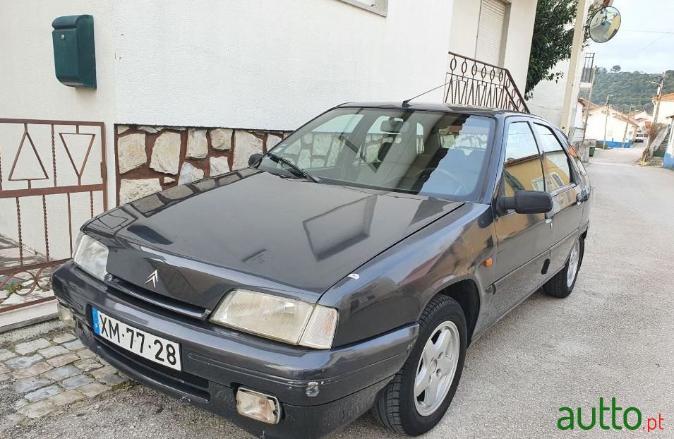 1991' Citroen ZX Avantage photo #1