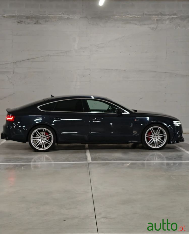 2012' Audi S5 Sportback photo #6
