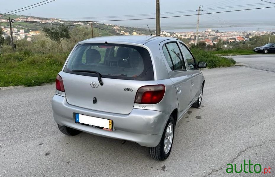 2001' Toyota Yaris photo #1