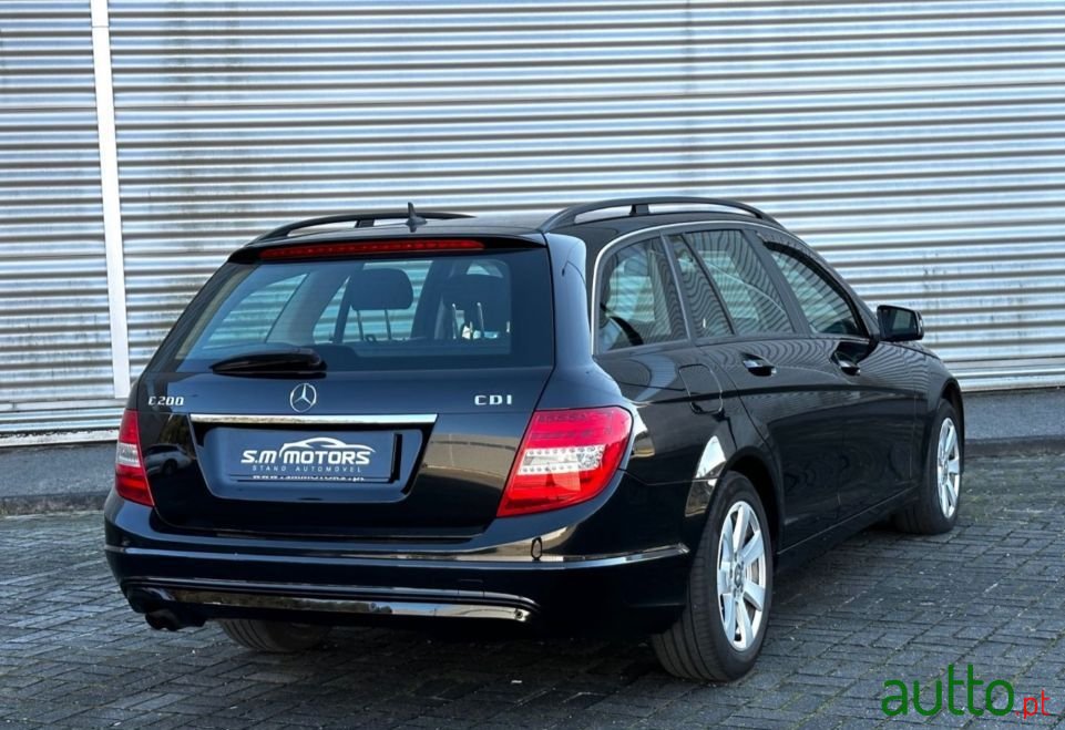 2014' Mercedes-Benz C-200 photo #5