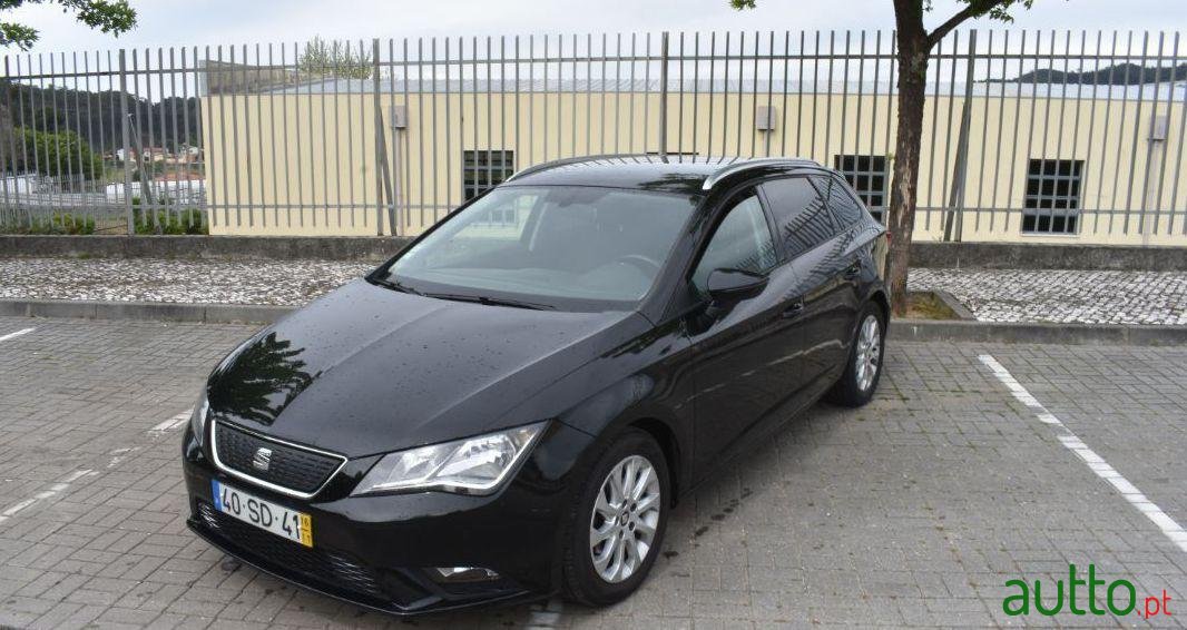 2016' SEAT Leon St photo #2