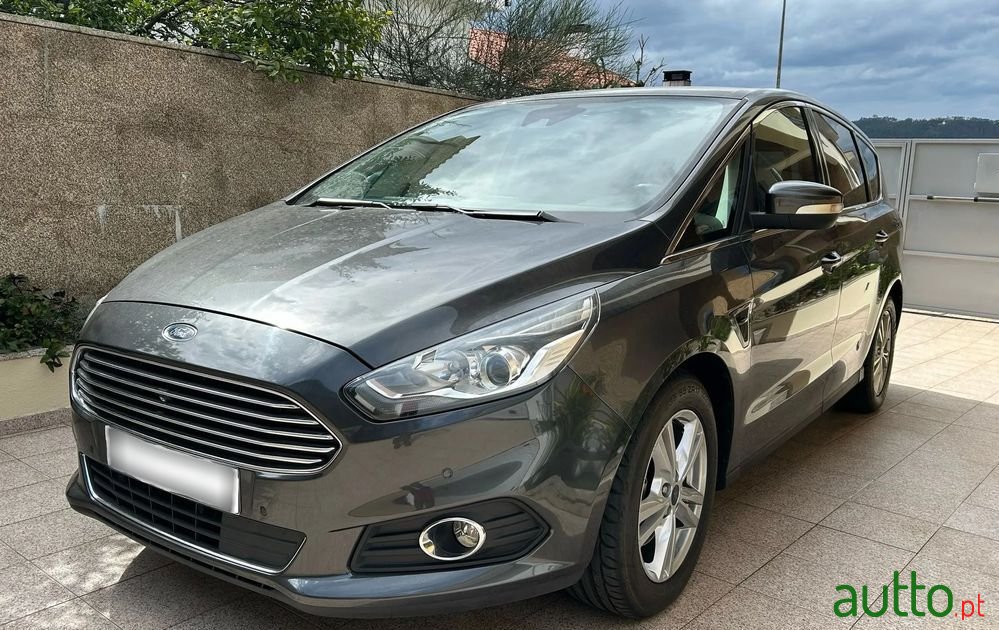 2015' Ford S-Max photo #2