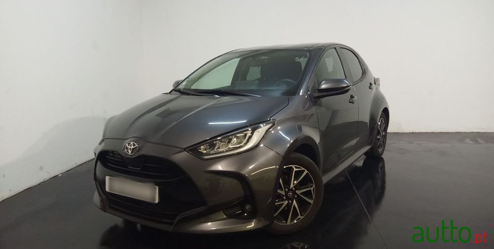 2021' Toyota Yaris 1.0 Vvt-I Exclusive photo #1