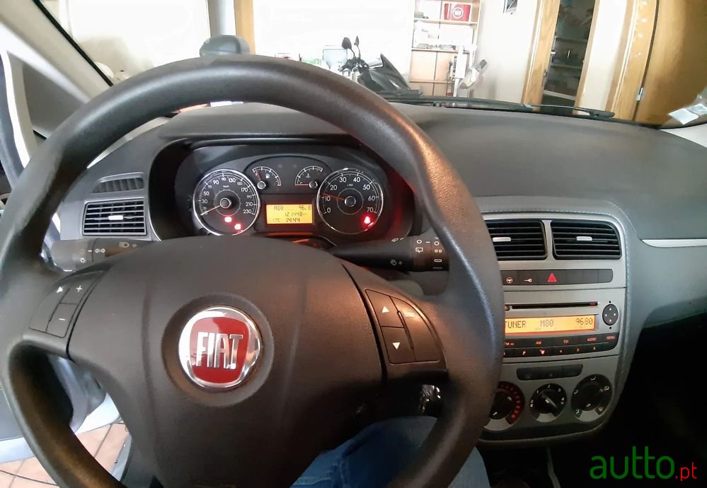 2009' Fiat Grande Punto photo #5