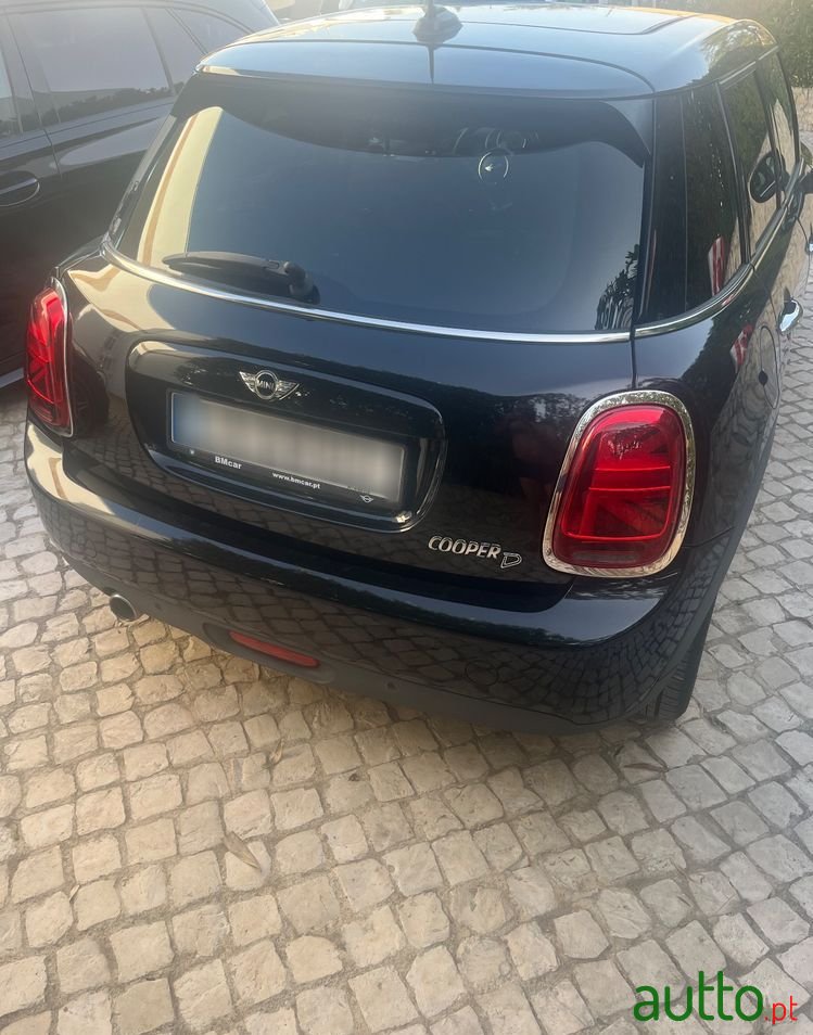 2016' MINI Cooper D 5 Portas photo #3