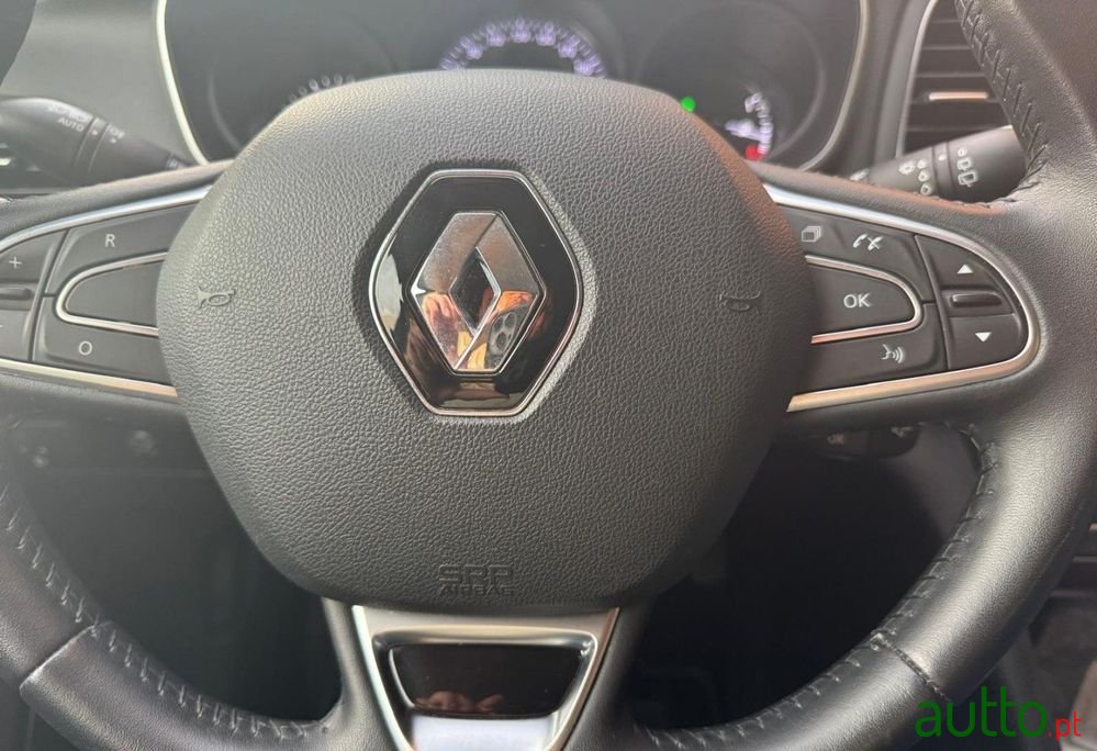2020' Renault Megane 1.5 Dci Limited photo #6