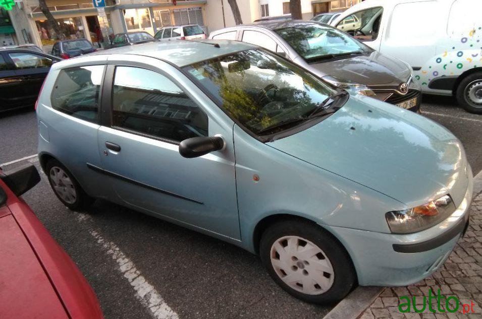 2001' Fiat Punto Sx photo #3