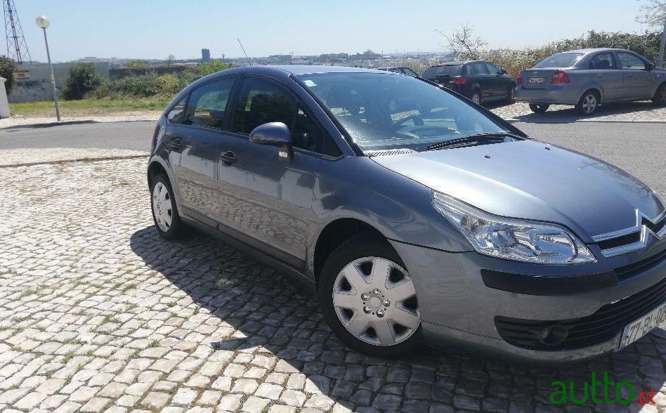 2006' Citroen C4 1.4 16V Mts Extras photo #2