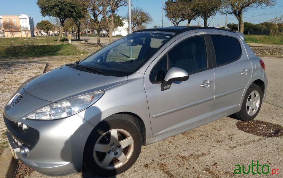 2006' Peugeot 207 Sport 1.4 Tae 16V photo #2