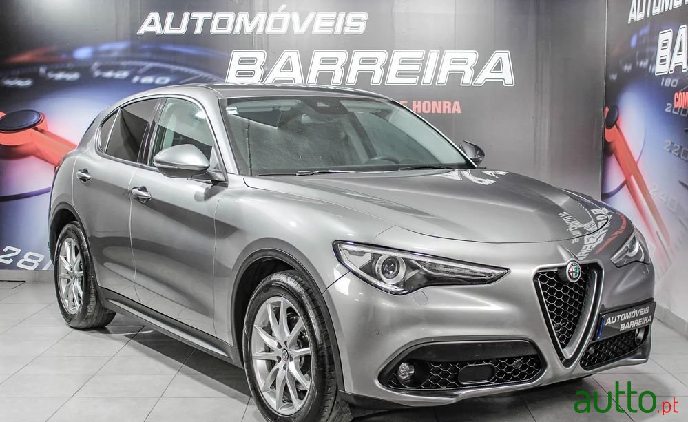 2017' Alfa Romeo Stelvio 2.2 D Super At8 photo #1