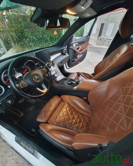 2015' Mercedes-Benz C-300 photo #4