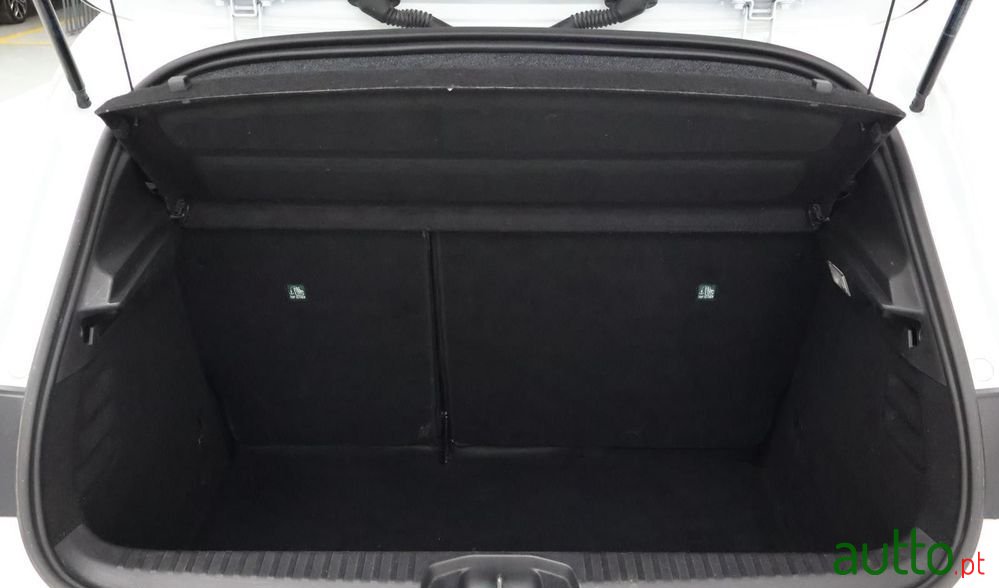 2023' Renault Clio photo #4