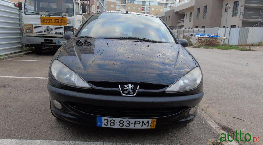 2000' Peugeot 206 1.1 Xt photo #3