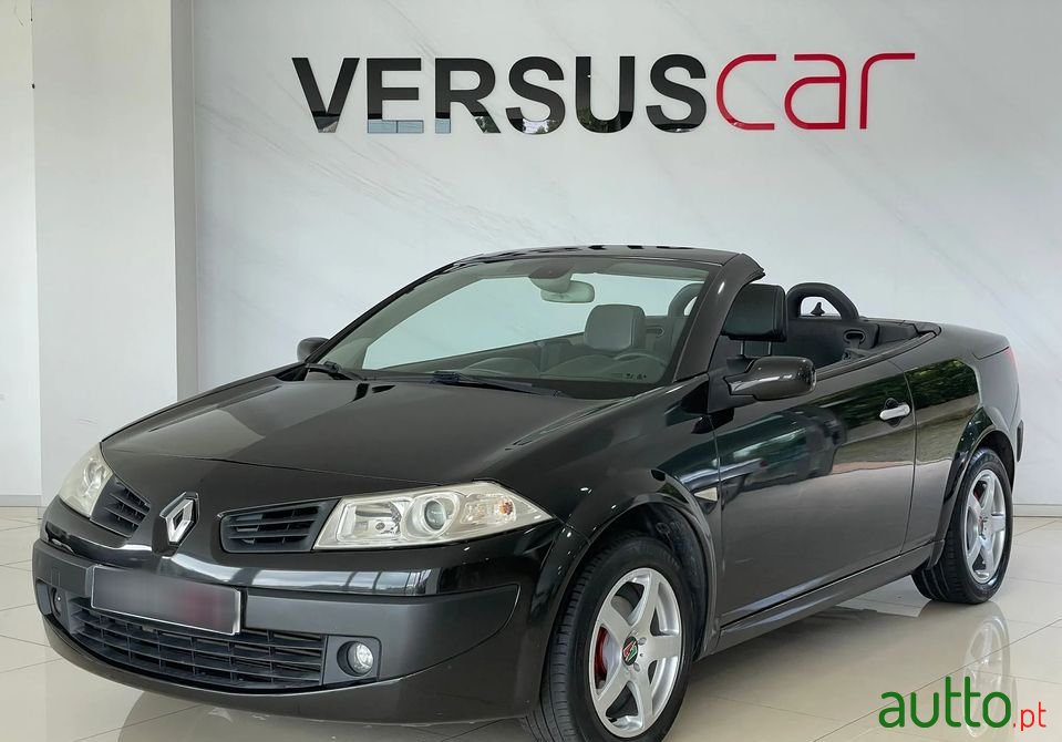 2007' Renault Megane photo #1